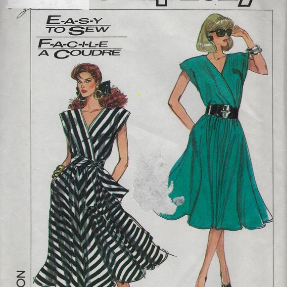 SIMPLICITY - EASY TO SEW - Picture 1 of 2